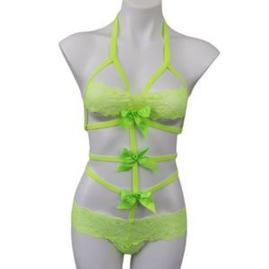 NWOT Exposed By Magic Silk Bands of Lace Neon Lace Bow Teddy, S/M